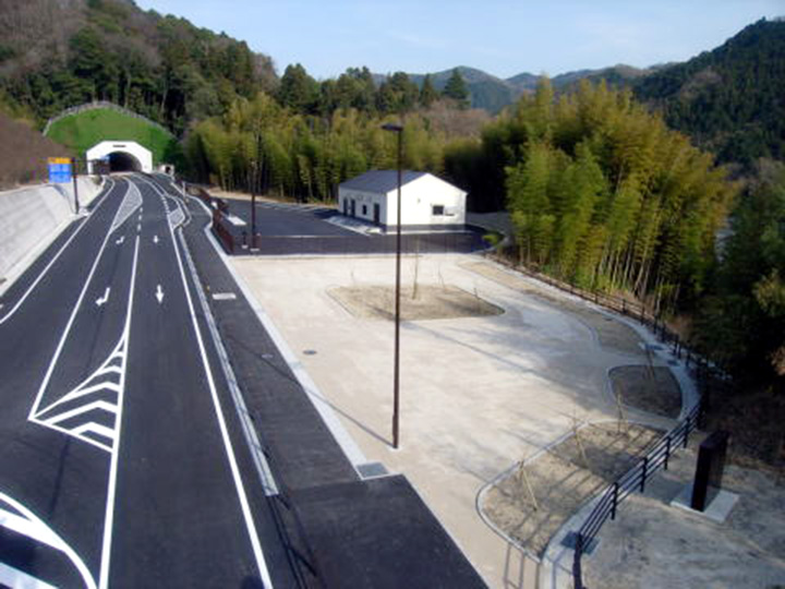 豊田道路整備工事　国道153号